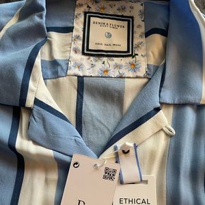 New stylish shirt for summer. Size XL but fit like Large